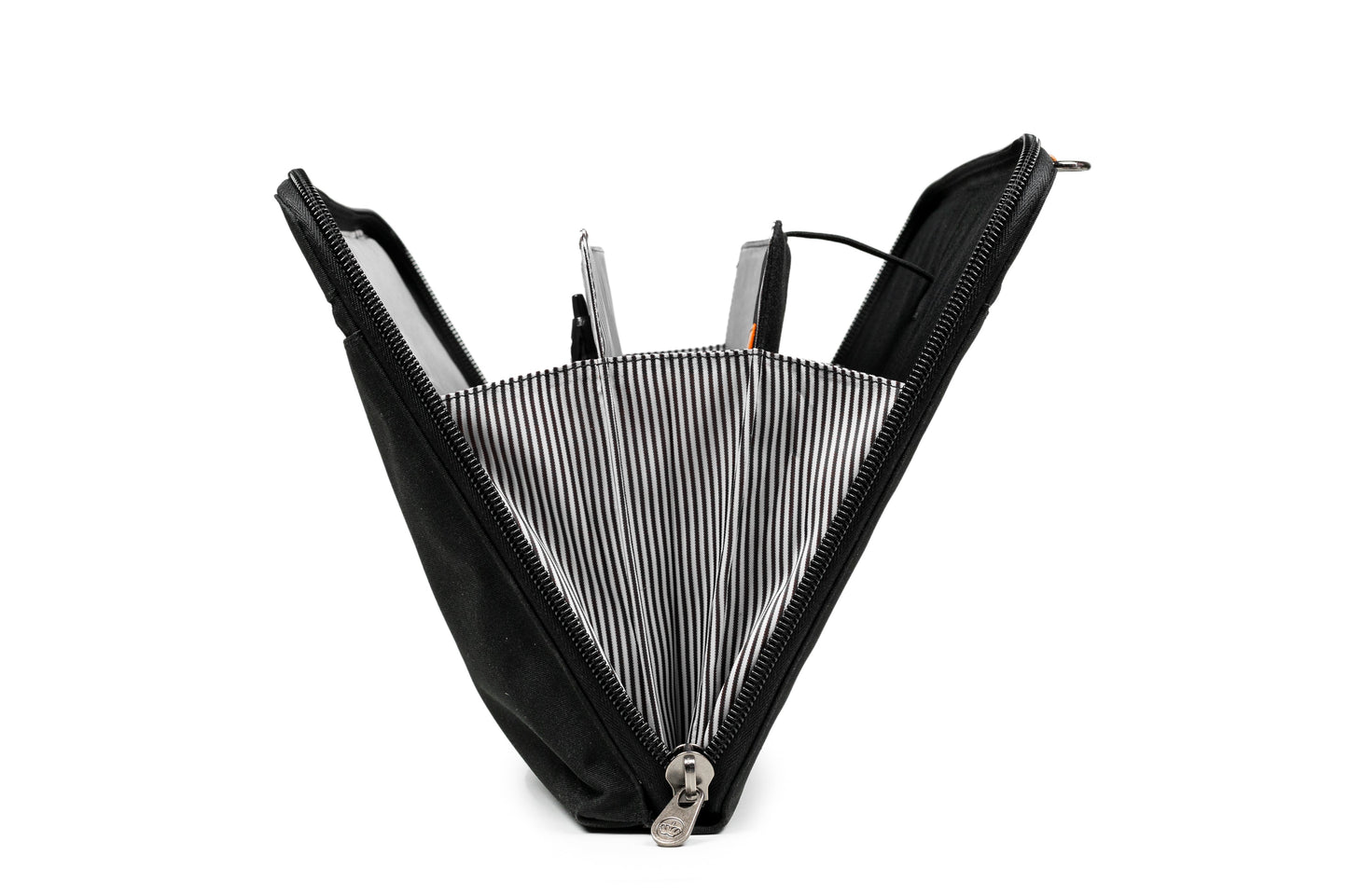 PKG WELLINGTON ACCORDION MESSENGER BAG