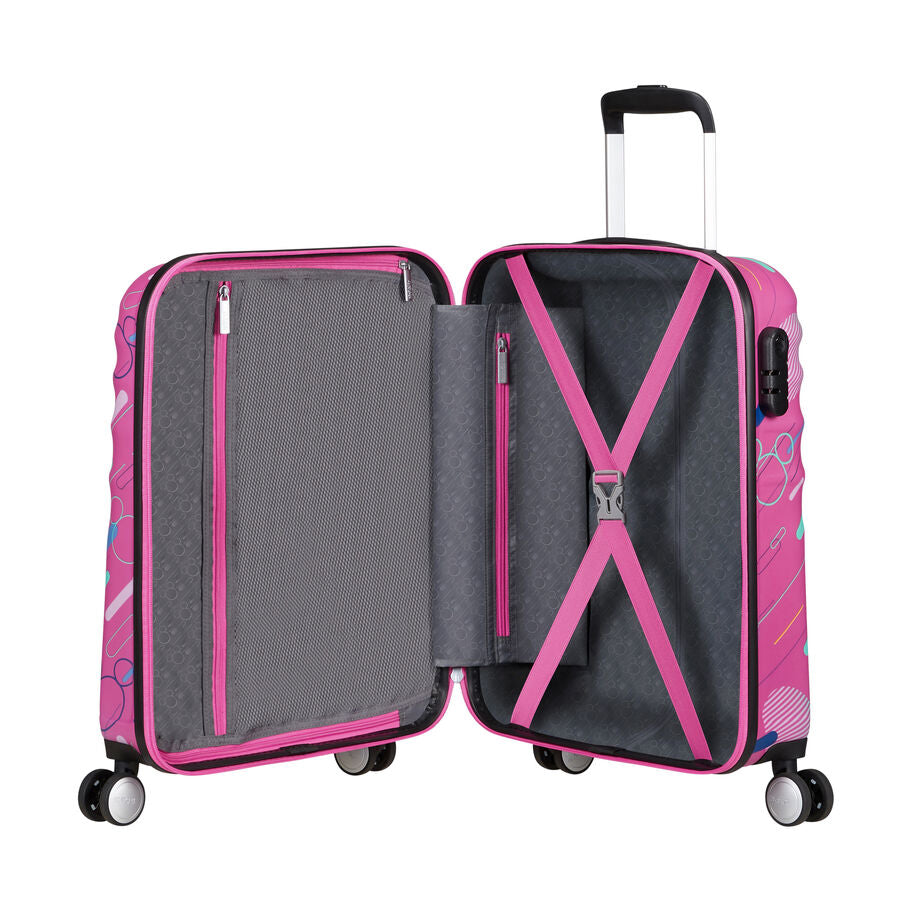 AMERICAN TOURISTER DISNEY WAVEBREAKER COLLECTION