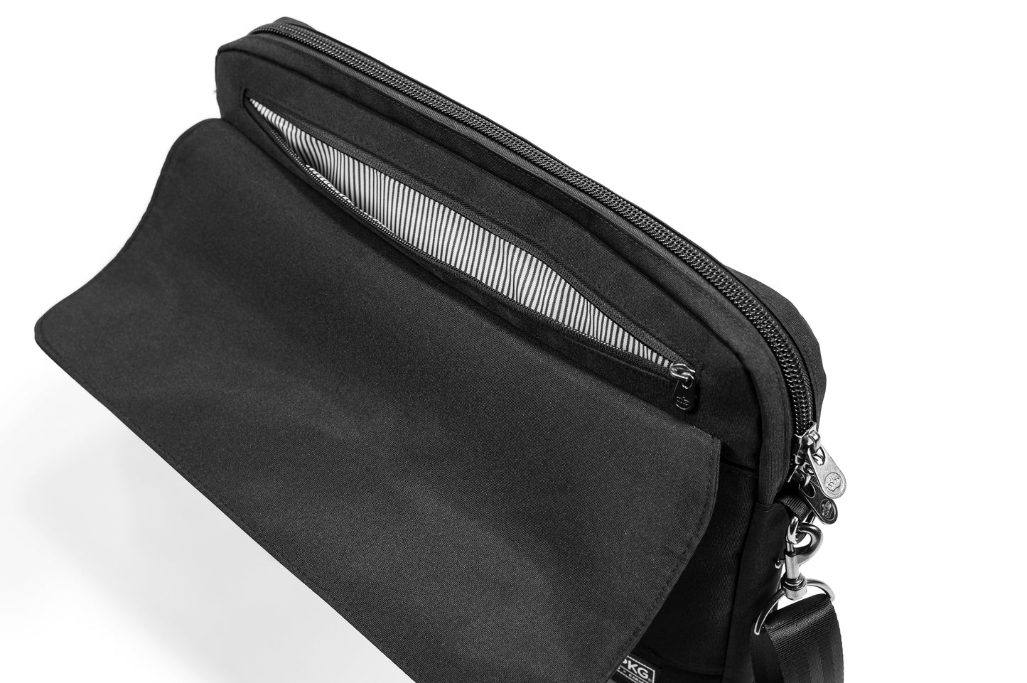 PKG RICHMOND MESSENGER BAG