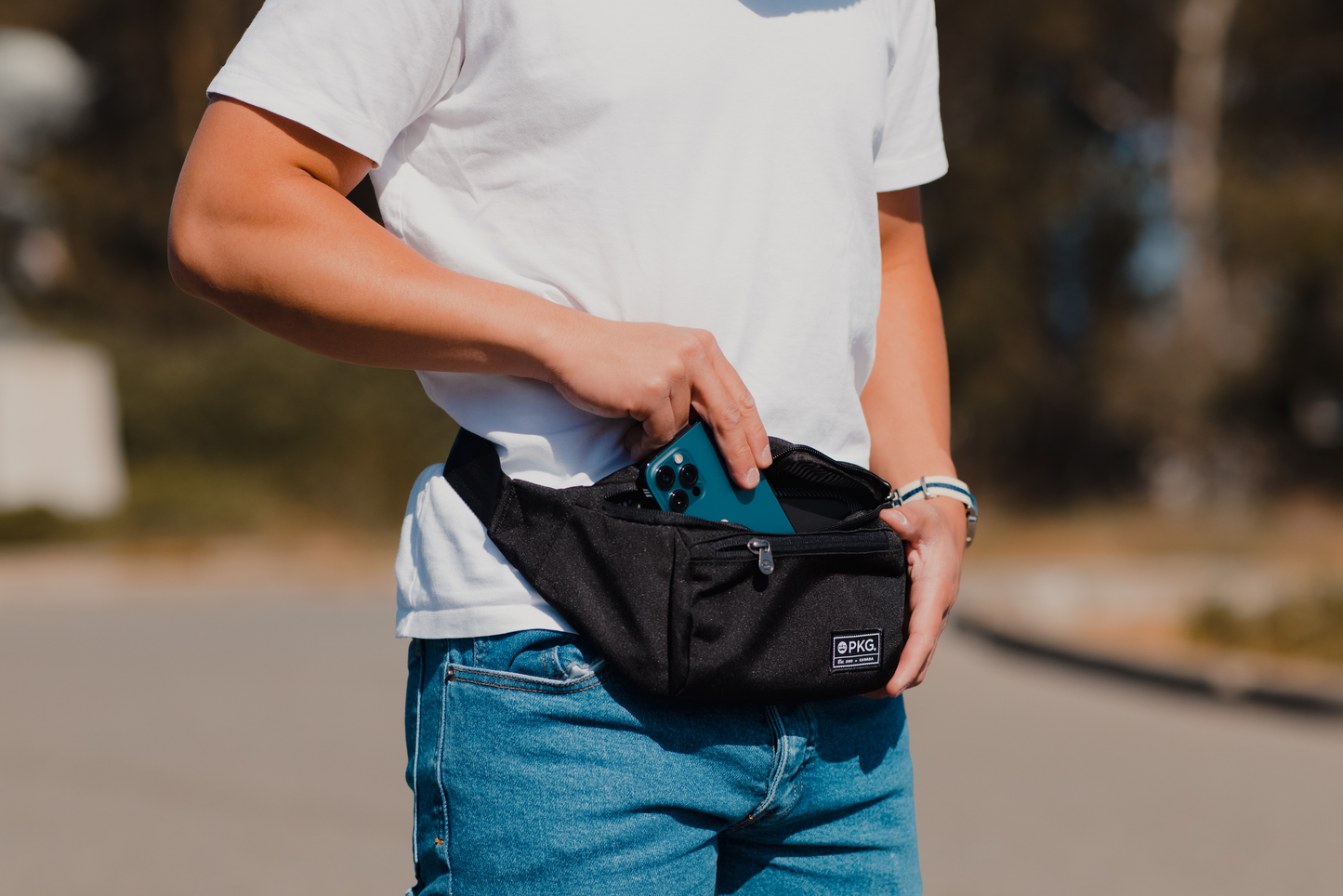 PKG BREMNER CROSS BODY