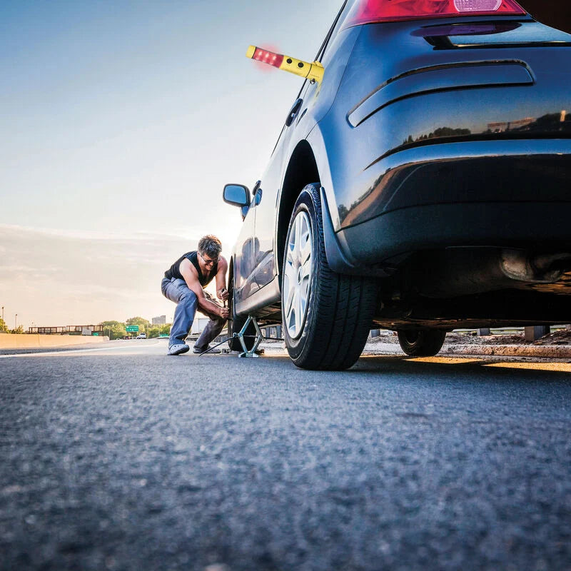 Travelon 4-in-1 Emergency Car Tool 3