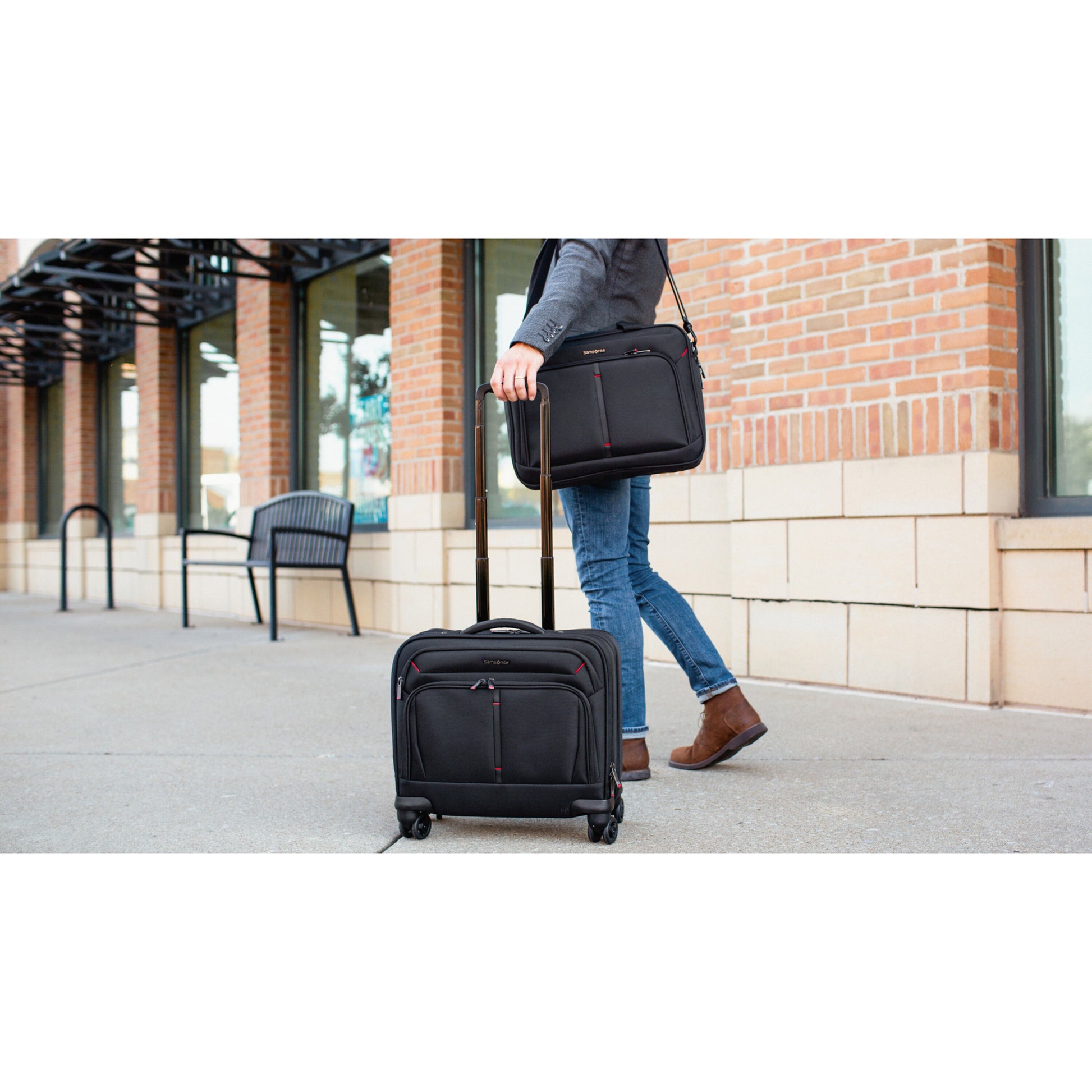 SAMSONITE XENON 4.0 SPINNER MOBILE OFFICE Briefcases.