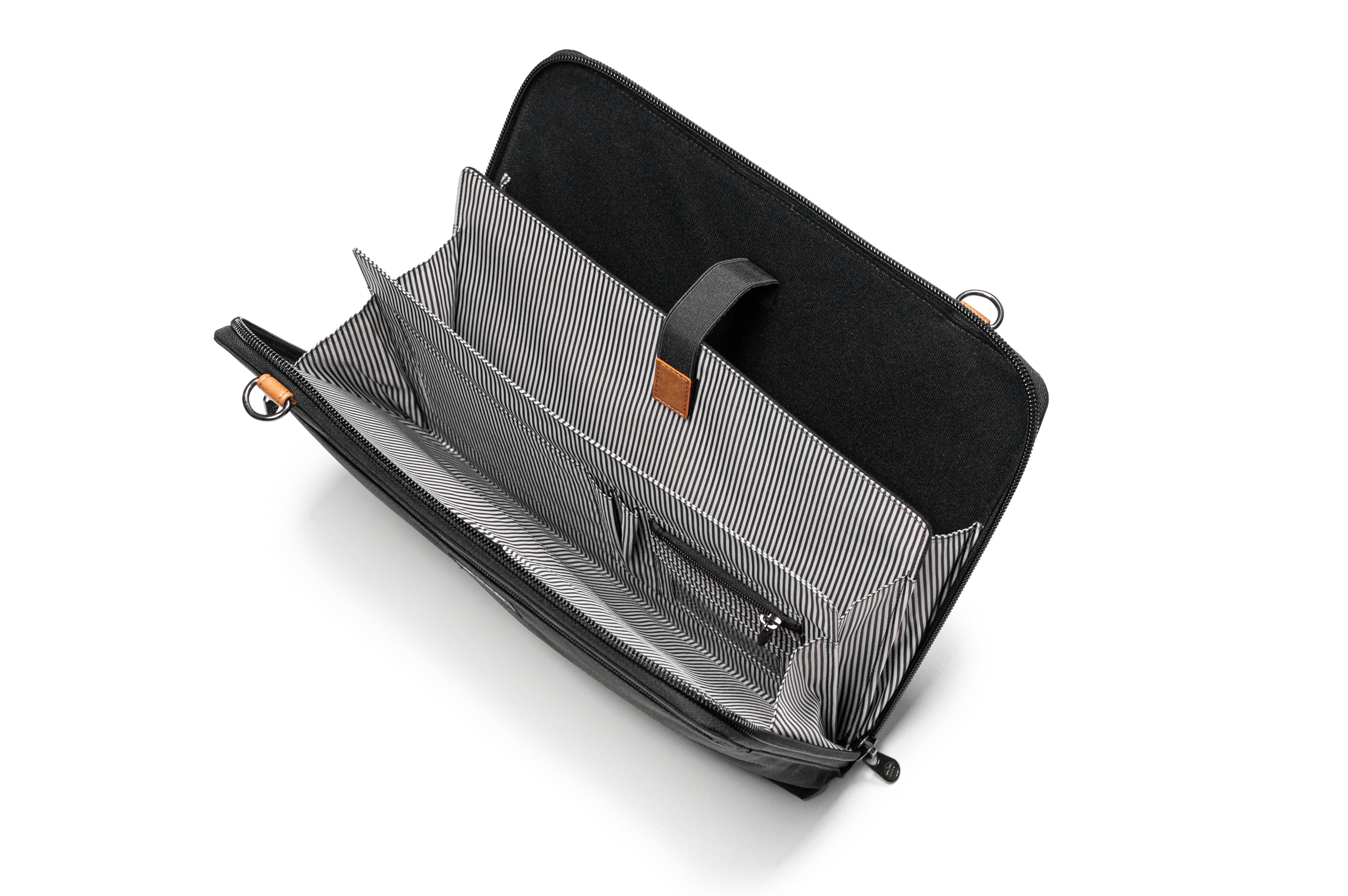 PKG Wellington Accordion Messenger Bag 17