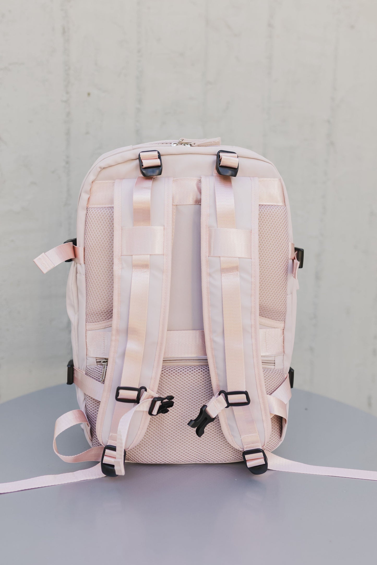 BÄRE TRAVEL BACKPACK UNIVERSAL COLLECTION