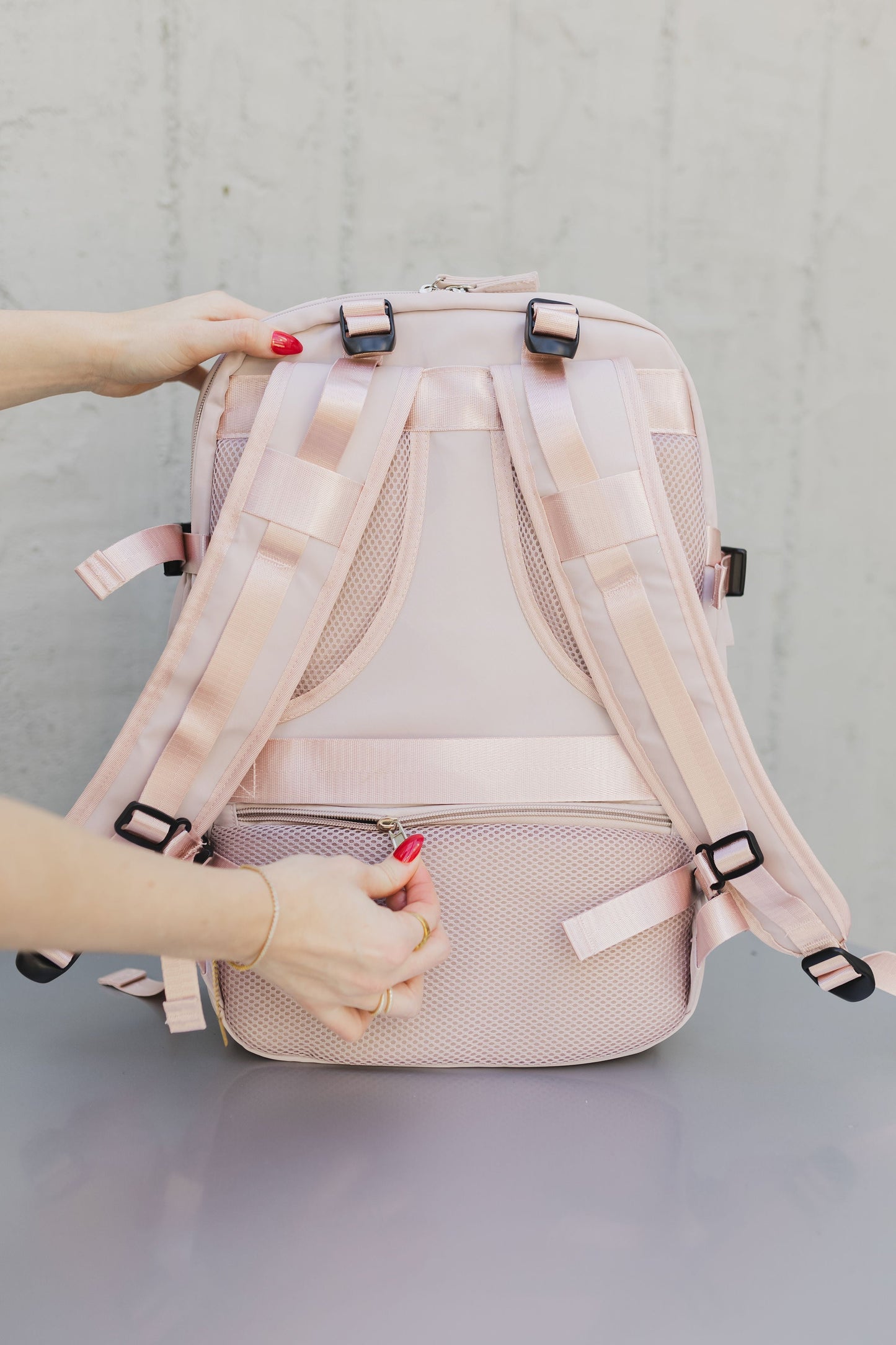 BÄRE TRAVEL BACKPACK UNIVERSAL COLLECTION