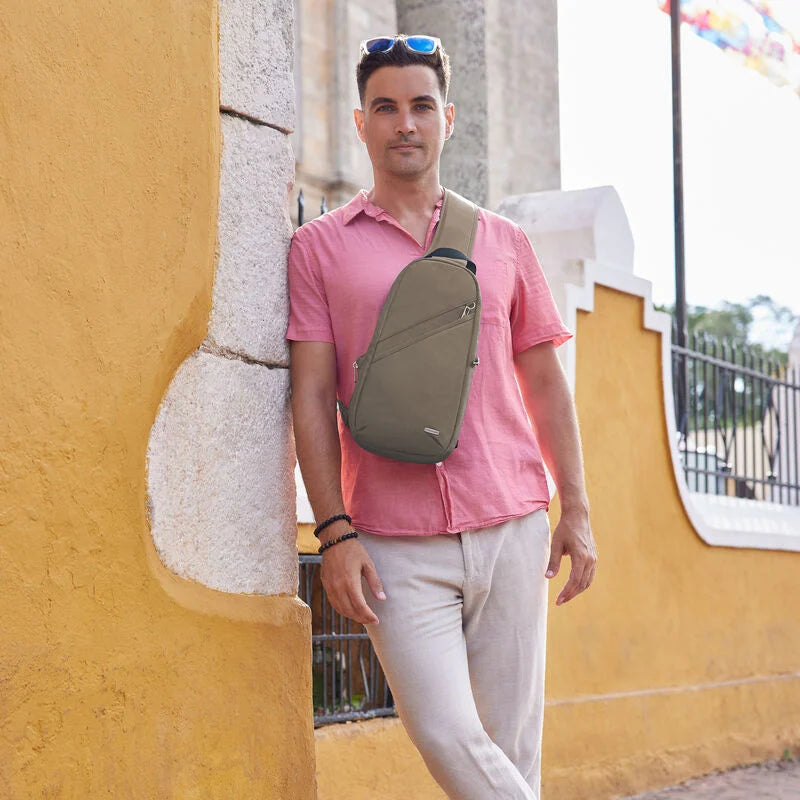 TRAVELON ANTI-THEFT CLASSIC SLING BAG