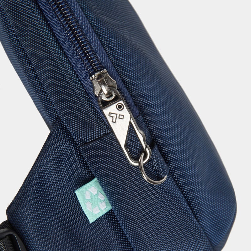 TRAVELON ANTI-THEFT GREENLANDER COMPACT SLING