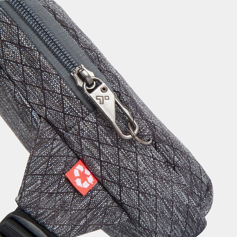 TRAVELON ANTI-THEFT GREENLANDER COMPACT SLING