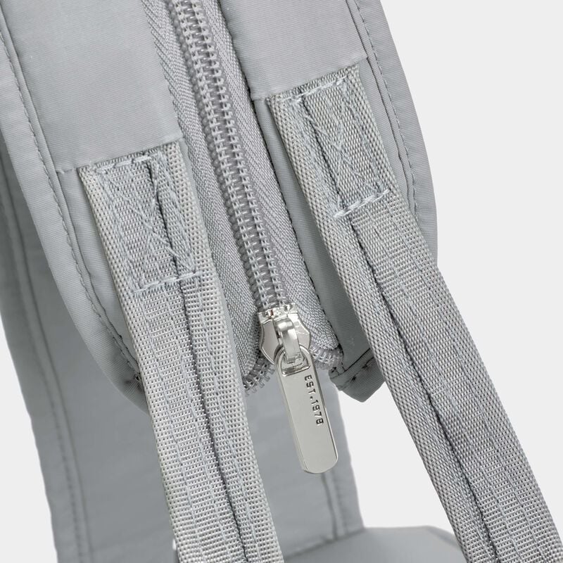 TRAVELON ROAM ANTI-THEFT CONVERTIBLE BACKPACK/SLING