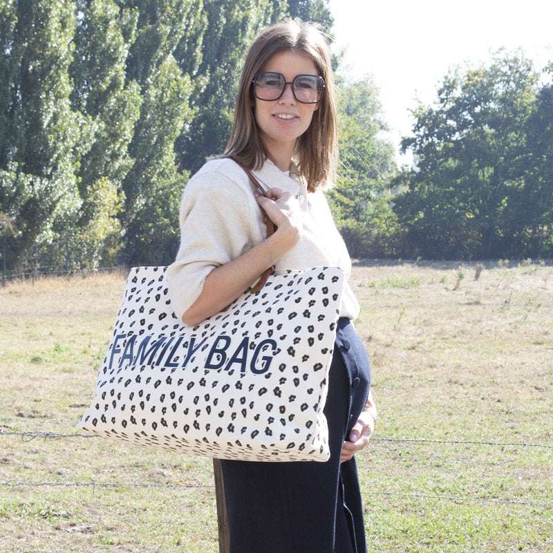 BOLD LEOPARD PRINT FAMILY BAG®