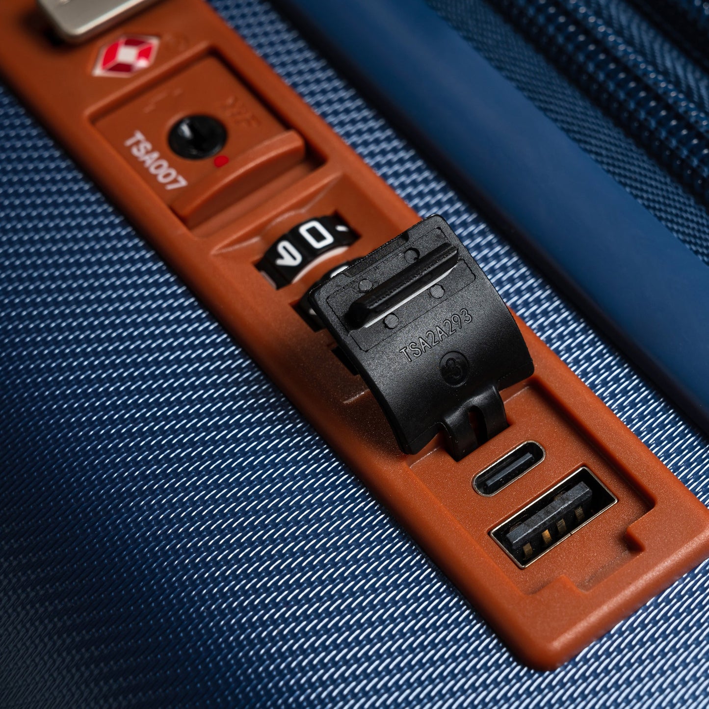 CHAMPS VINTAGE CARRY-ON