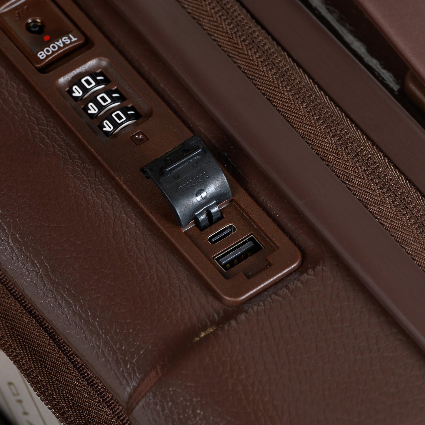 CHAMPS ONYX CARRY-ON